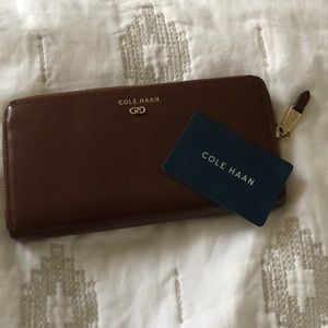 COLE HAAN genuine leather wallet